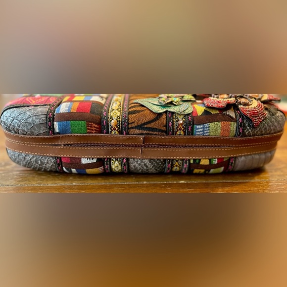 Mary Frances | Vintage Patchwork Leather Hand Bag | Hard Case | Feather/Floral - Picture 5 of 12